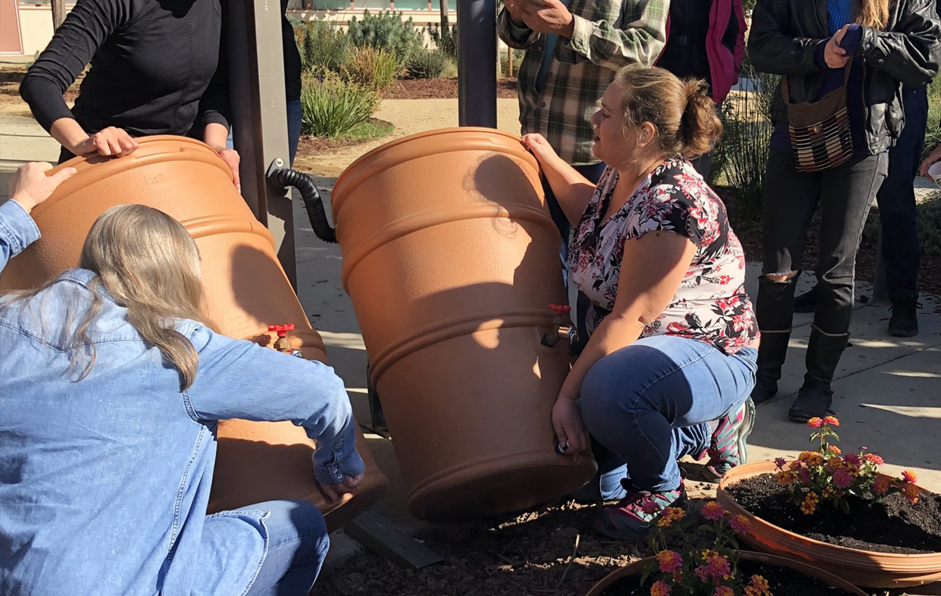 rain-barrels-rebate-program-flows-to-bay